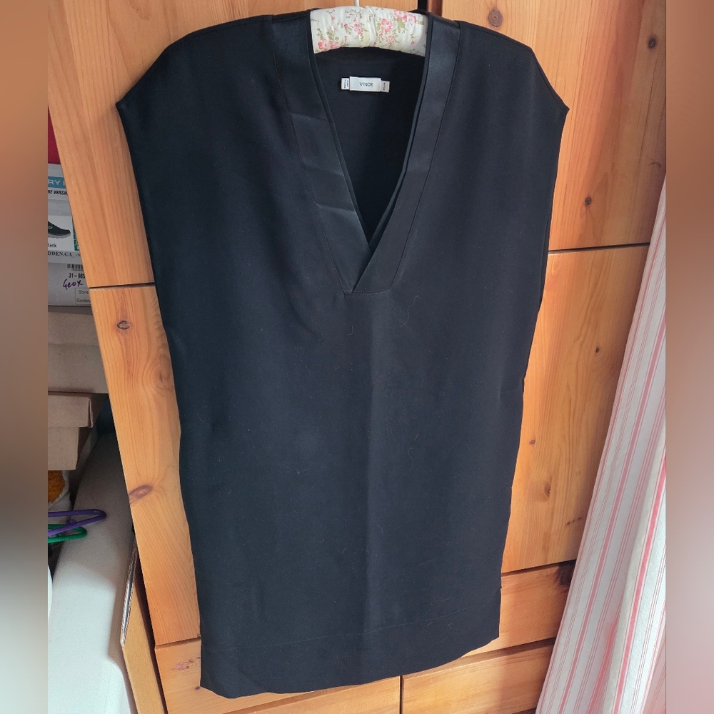 Vince Black Satin Trimmed V Neck Shift Dress Size XS